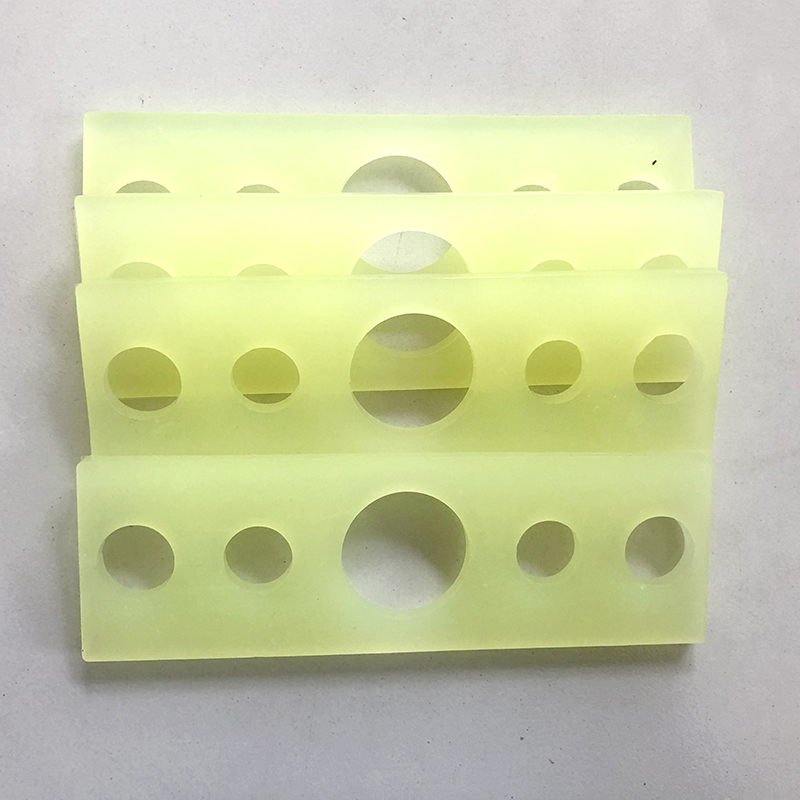 �۰�����